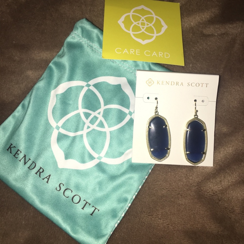 Kendra Scott earrings